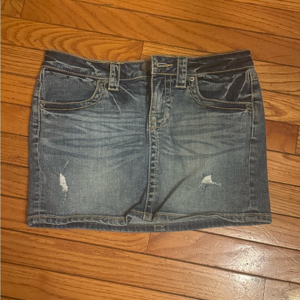 Victorias Secret Denim Jeans Mini Skirt Medium wash with Flap Back Pockets